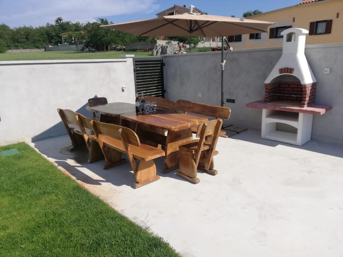 פורץ Holiday Home Victoria מראה חיצוני תמונה