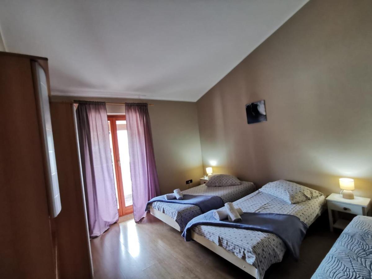 פורץ Holiday Home Victoria מראה חיצוני תמונה