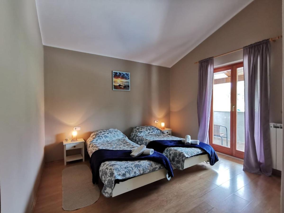 פורץ Holiday Home Victoria מראה חיצוני תמונה
