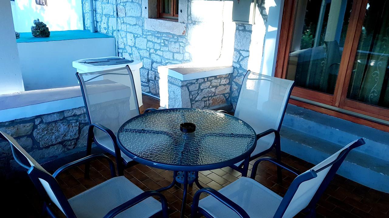 פורץ Holiday Home Victoria מראה חיצוני תמונה